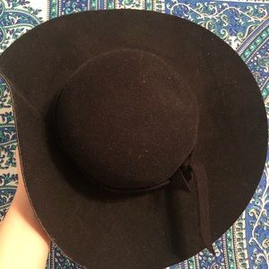Black Felt Floppy Hat